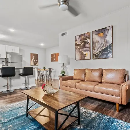 Evonify Stays - Hyde Park Apartments - Utexas